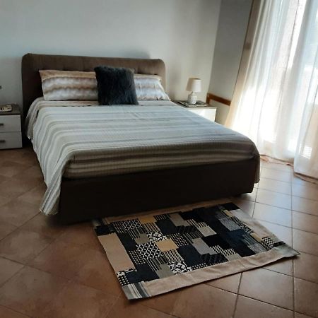 ポルト・トッレス Tre Stelle Bed & Breakfast エクステリア 写真